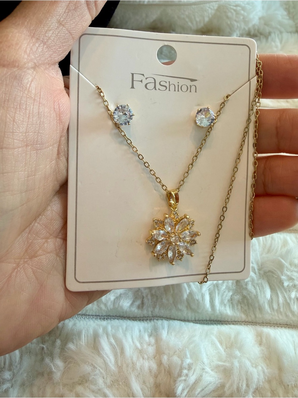 Gold Floral Crystal Pendant Necklace and Stud Earrings Set - Gold